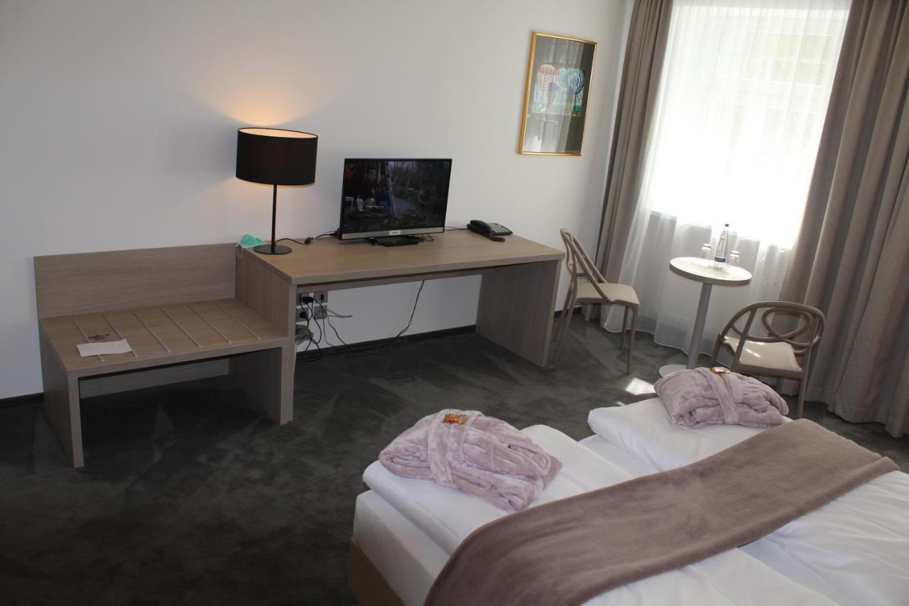 Garni Hotel Schmaus Viechtach Dış mekan fotoğraf