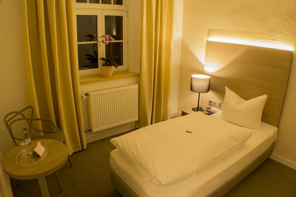 Garni Hotel Schmaus Viechtach Oda fotoğraf
